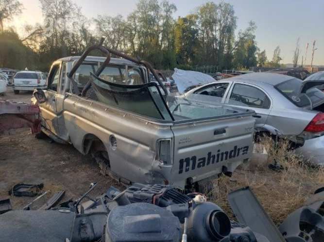 Portalon Mahindra Pick up 2015