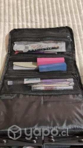 Maleta más sus implementos