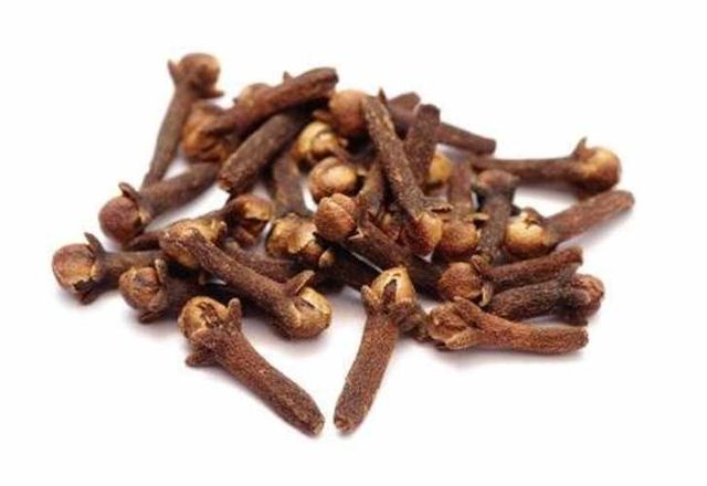 Clavo de Olor Entero y Molido