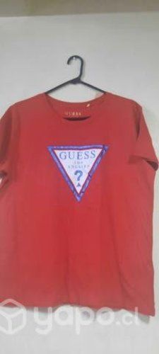 Polera mujer marca GUESS color ROJO Talla XL