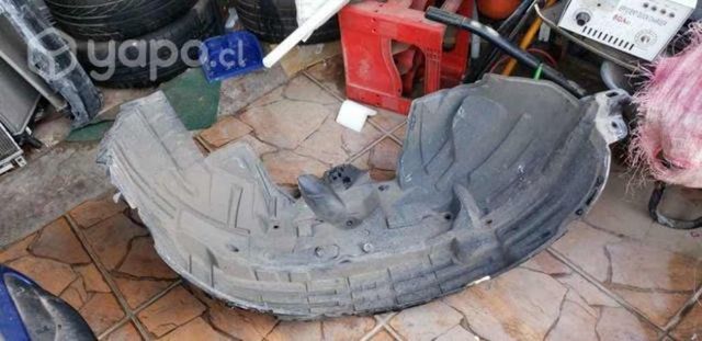 Guardafango delantero izquierdo derecho NP300 2016