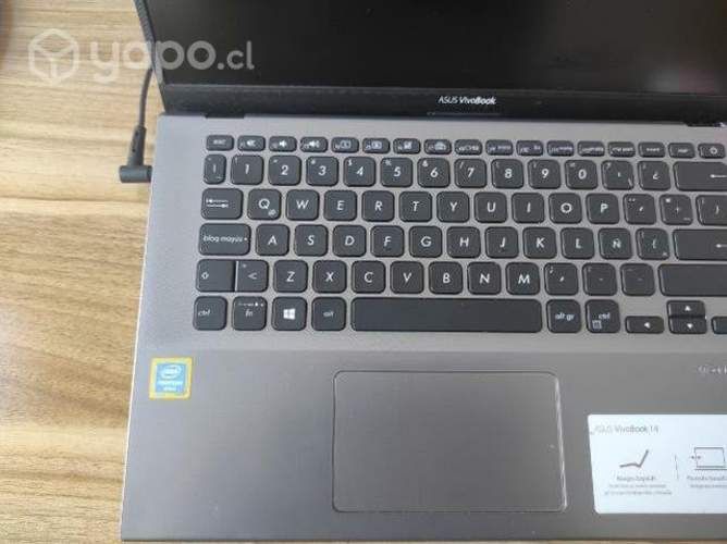 Notebook Asus muy poco uso