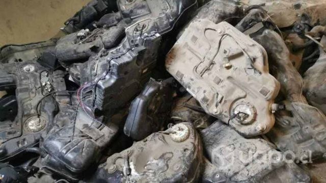 Estanque Subaru outback 2012y