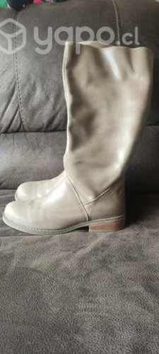 Botas marca Vitamina NRO 40