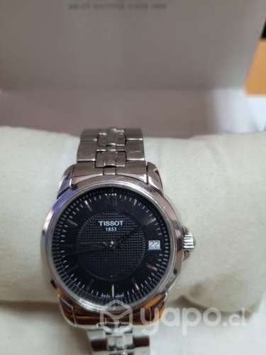 Reloj marca Tissot.