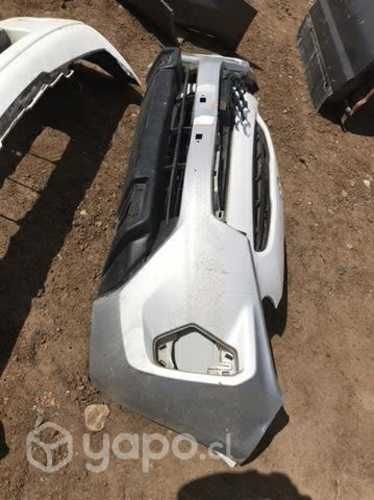 Parachoque Nissan np300 2022