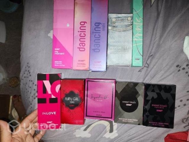 Perfumes Esika y Cyzone