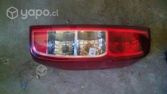 Farol trasero derecho original Nissan navara 2013