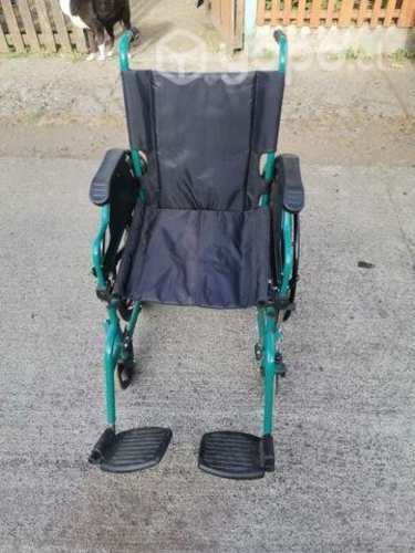 Silla de ruedas casi nueva