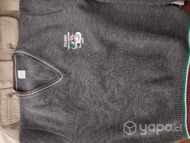 Uniforme liceo contarde