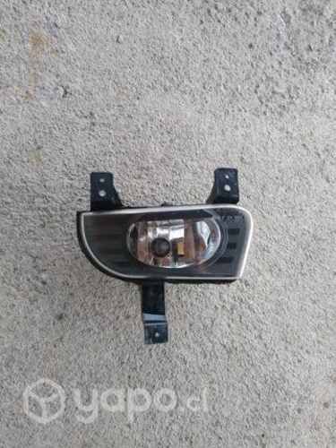 Neblinero Mahindra Pick up derecho