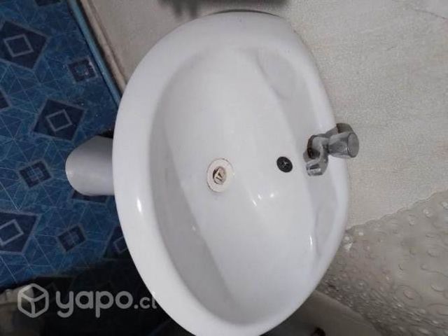 Lavamanos con pedestal baño