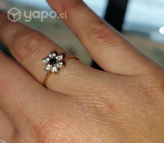 Anillo oro brillantes zafiro azul