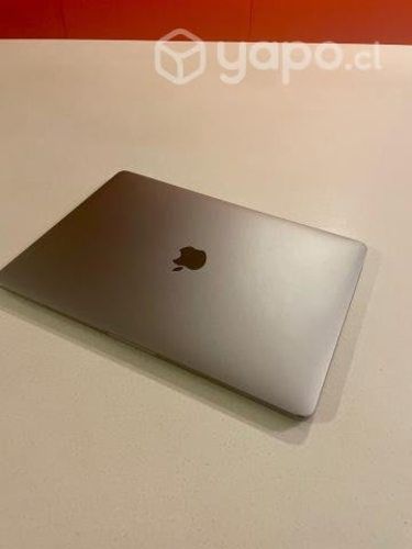 MacBook Pro 13-inch, 2017, Four Thunderbolt