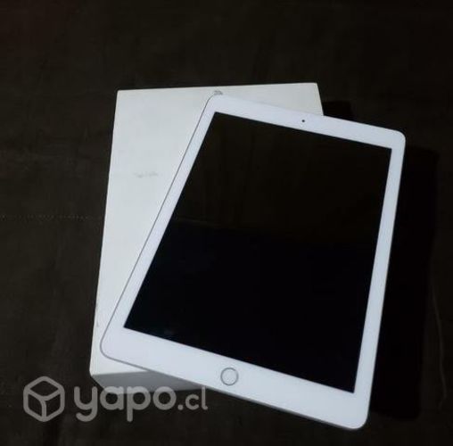 Ipad quinta generación 128gb, seminuevo