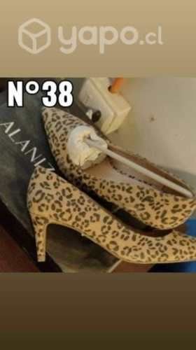 Zapatos y zapatillas de hombre y mujer