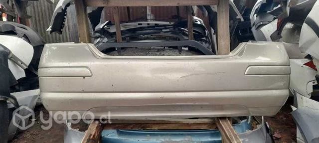 parachoque  Nissan tida sedan 2013 original