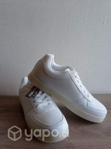 Zapatillas urbanas unisex blancas