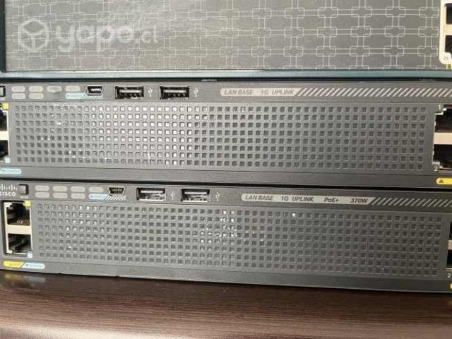 Switch's Cisco 2960 Series X Poe 24P Giga