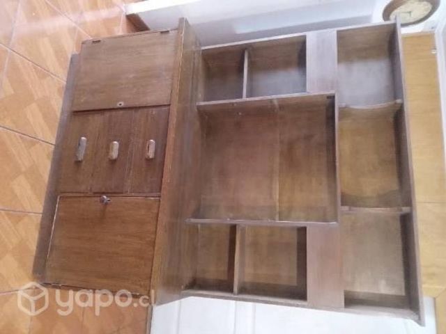 Biblioteca en buenas condiciones