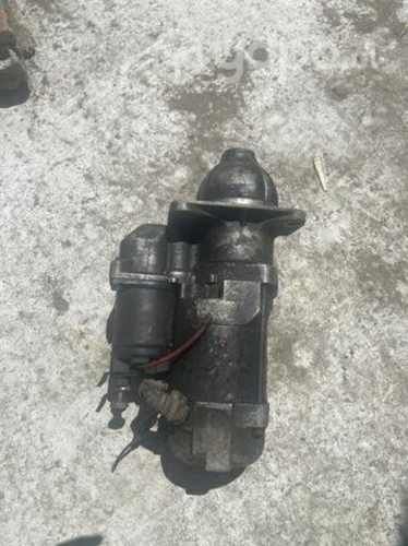 Arranque de camion Hino