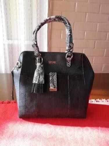 Cartera secret negra