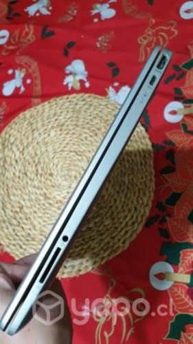 HP AMD Ryzen 5 15.6"