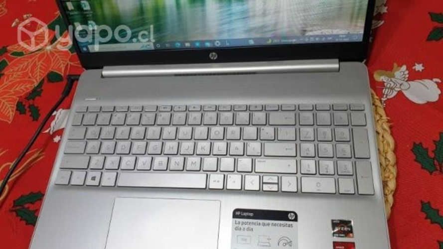 HP AMD Ryzen 5 15.6"