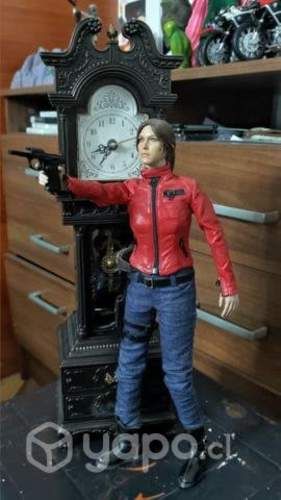 Figura Claire Redfield con Reloj 30 cm coleccion