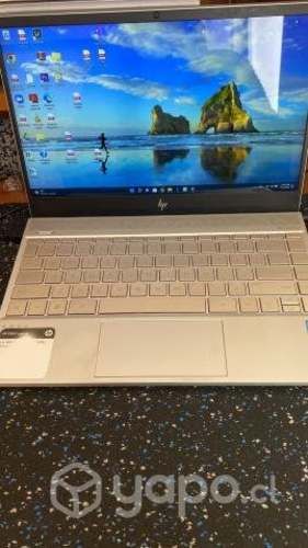 HP ENVY notebook 13' i5 8th gen SSD