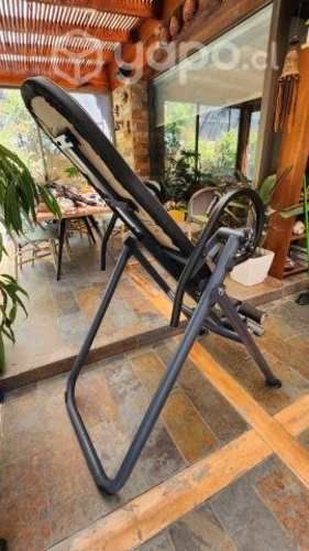 Tabla para inversión meditación, tracción columna.