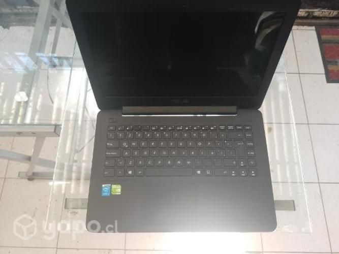 Computador ASUS impecable casi nuevo