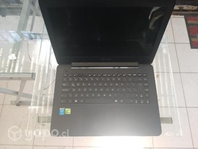 Computador ASUS impecable casi nuevo
