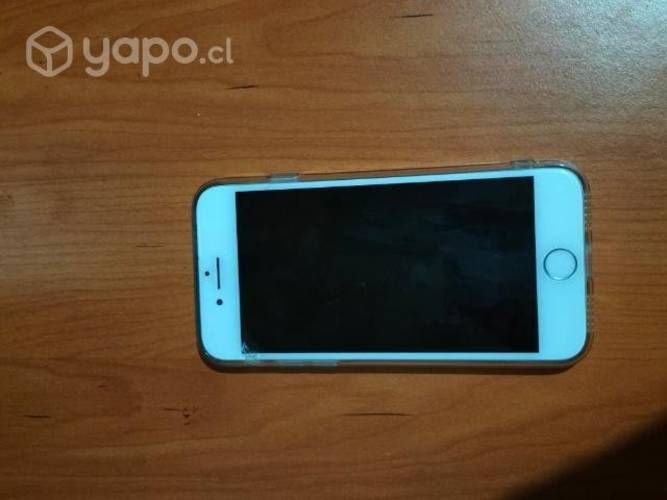 IPhone 8 desbloqueado con detalles minimos