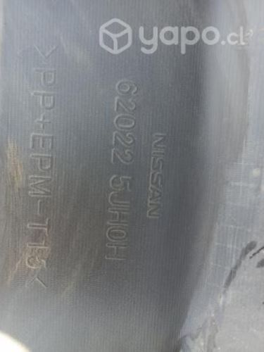 Parachoque ORIGINAL Renault Alaskan impecable