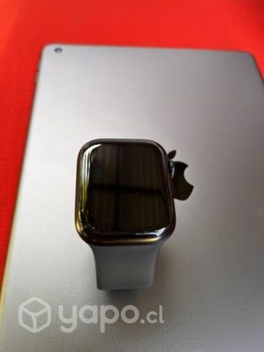 IPad 10.2, 32 GB + Apple Watch 7, 45 mm 32GB