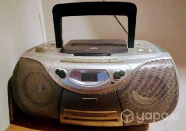 Radio portátil marca PHILIPS excelente estado