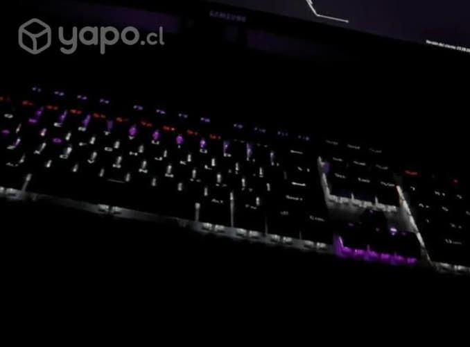 Teclado mecánico aura con luces rgb como nuevo