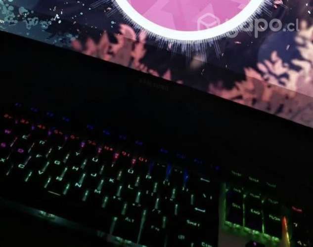 Teclado mecánico aura con luces rgb como nuevo