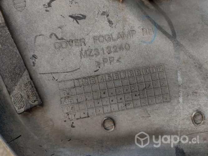 Extensión de parachoque Mitsubishi l