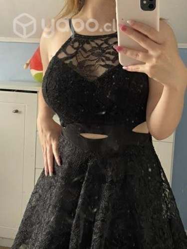 Vestido corto de graduación negro