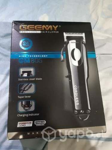 Maquina de cortar cabello, nueva