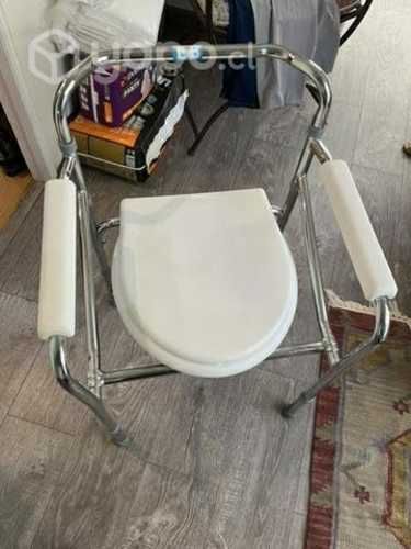 Silla wc para uso clínico