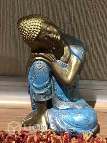 Variedades de budas pintados con distintas tecnica