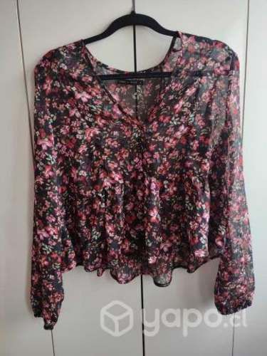 Poleras, vestidos, short