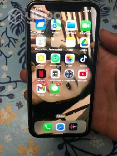 IPhone 11 en buena condición (usado)