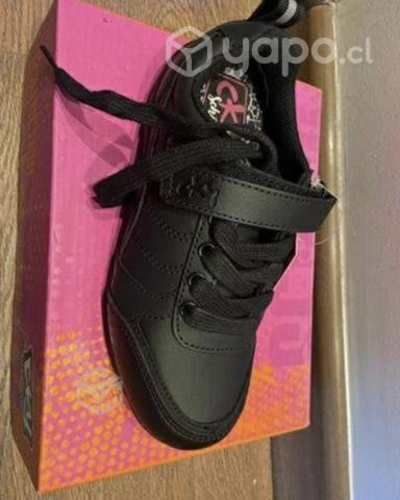 Zapatilla niña Colloky nueva 30