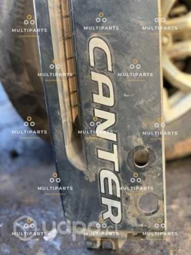 Bisel de cabina mitsubishi canter fuso