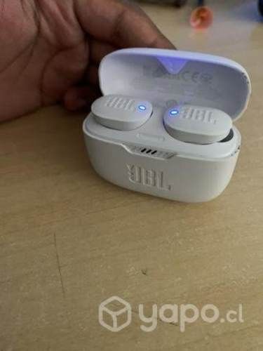 Audifono inalámbricos JBL TUNE130nc