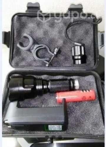 Linterna luz roja recargable